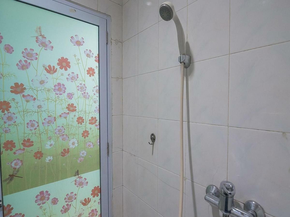 Reddoorz Near Nagoya Citywalk Batam 2 Ngoại thất bức ảnh